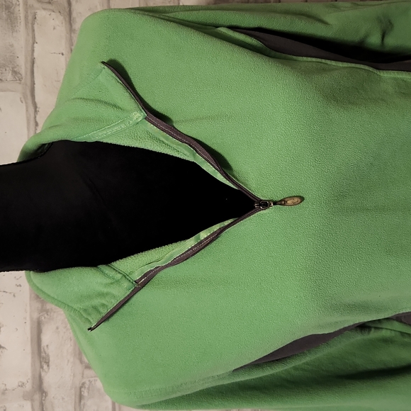 Champion Green Pullover - Picture 2 of 5